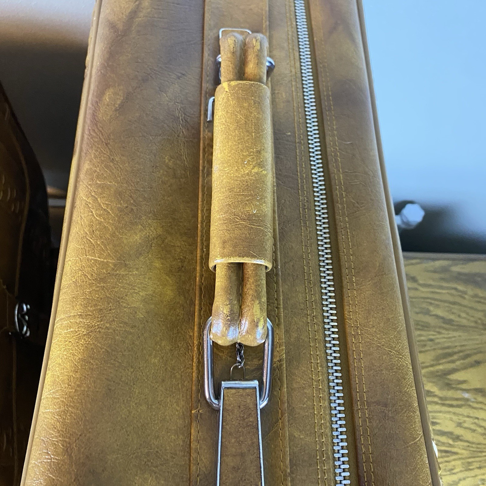 VTG Set Of 2 1978 American Tourister Pullman 26” & 22” Suitcases Luggage Bags