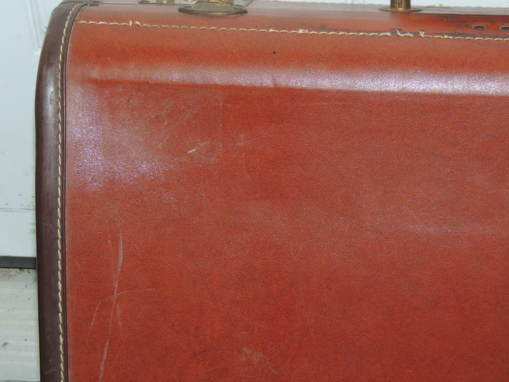 Vintage Brown Hardshell Suitcase 20″x13″x6.5″ Luggage c1945 Delta Airlines decal