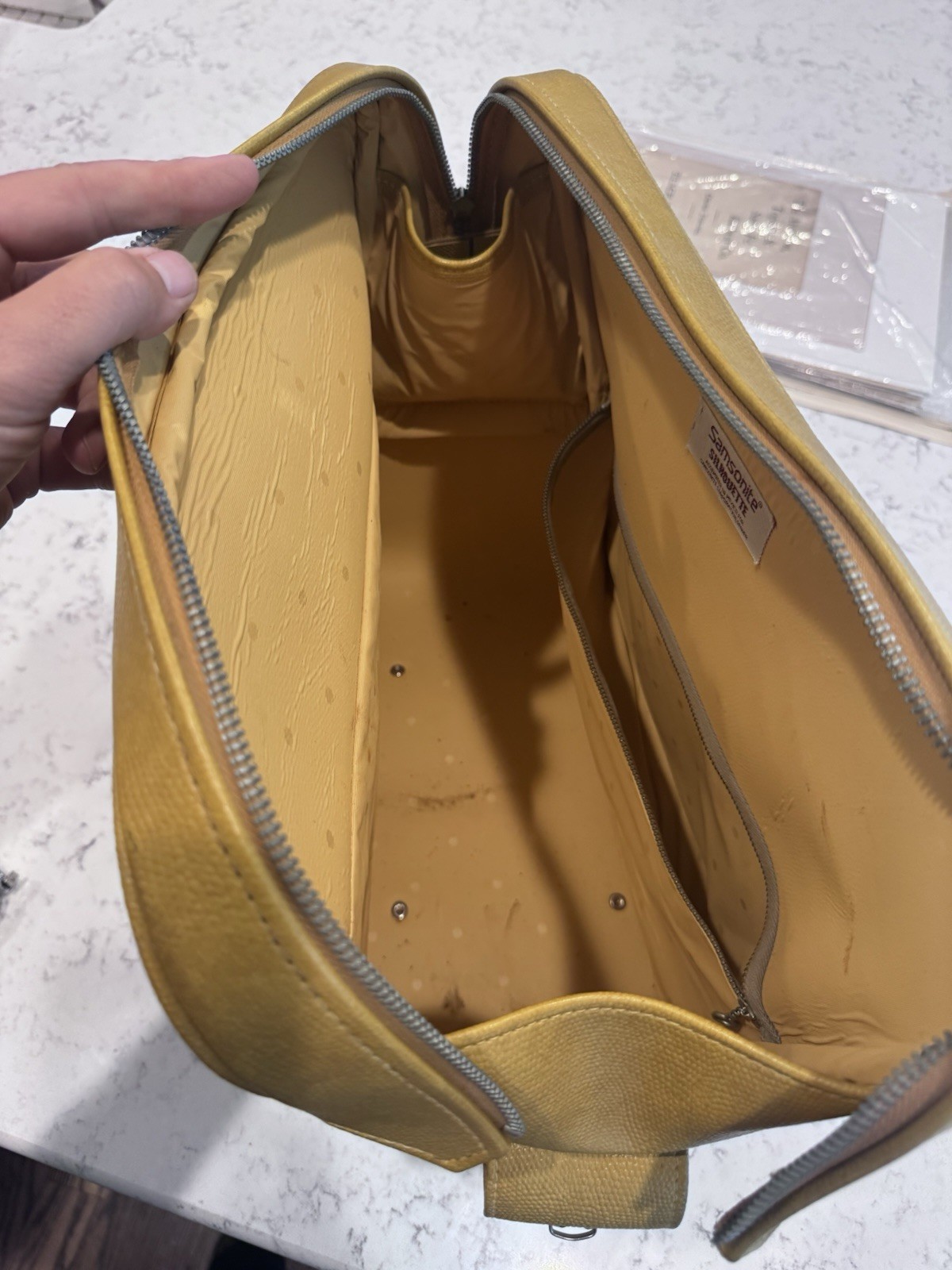 Vintage Samsonite Silhouette Yellow Overnight Weekender Luggage Travel Bag 14″