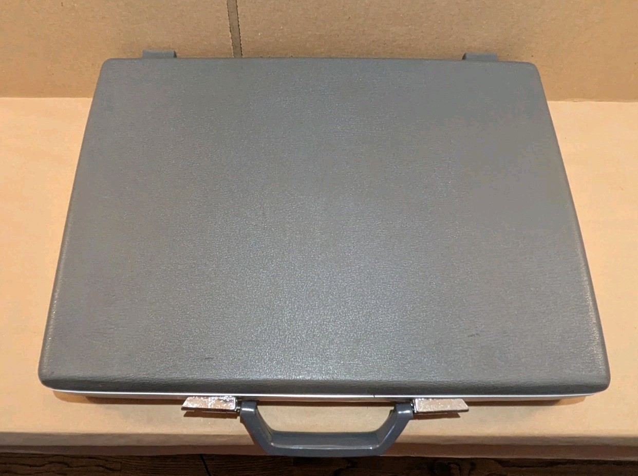 VTG Samsonite Slim Hardsided Briefcase Attaché Case Charcoal Gray 70s 80s NO KEY