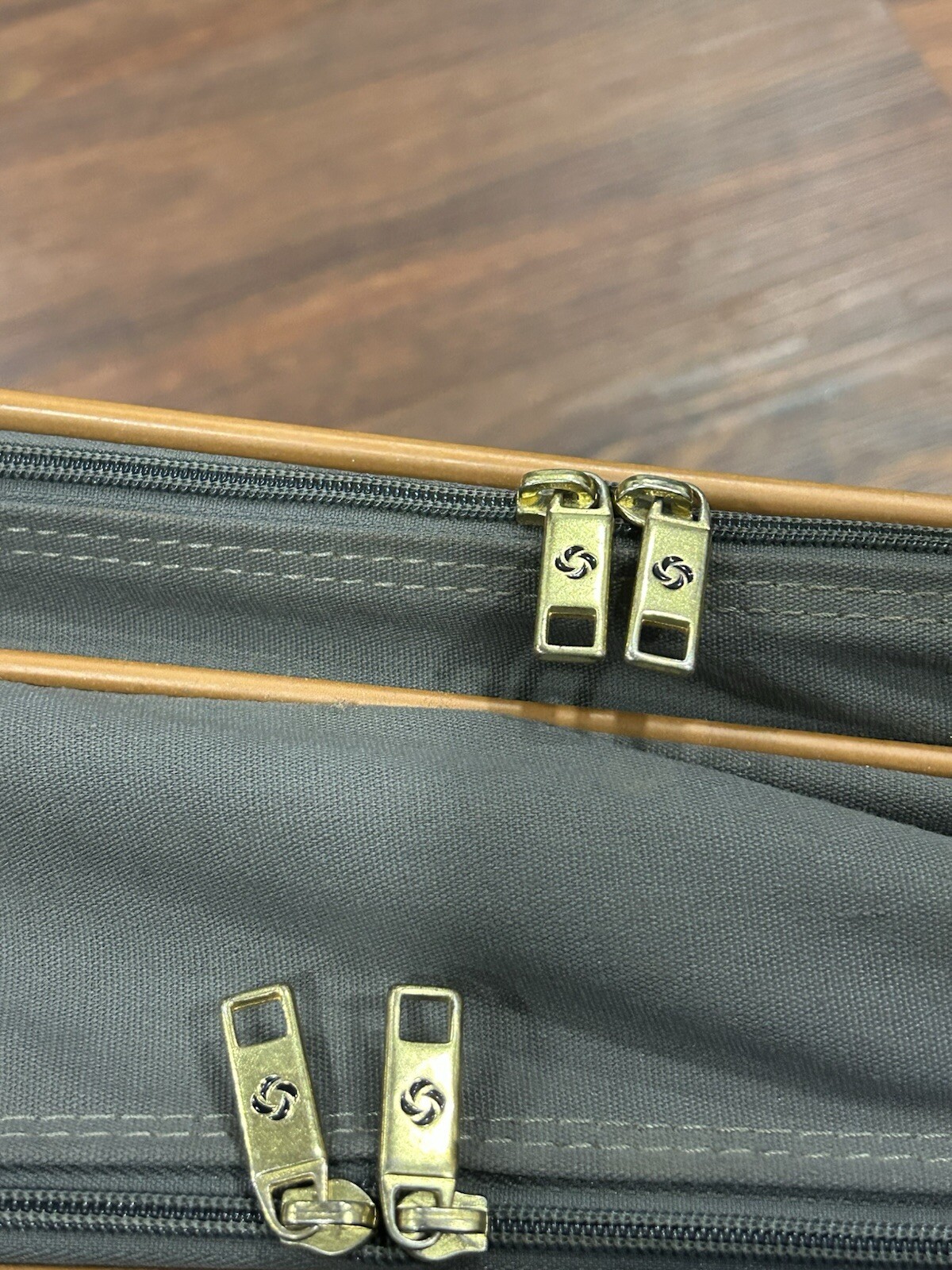 Vintage Samsonite Canberra Suit Case Garment Duffle Bag Folding Straps