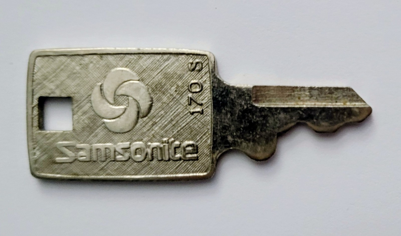 Vintage Samsonite Luggage 170S Suitcase Key Silver Tone Square Hole
