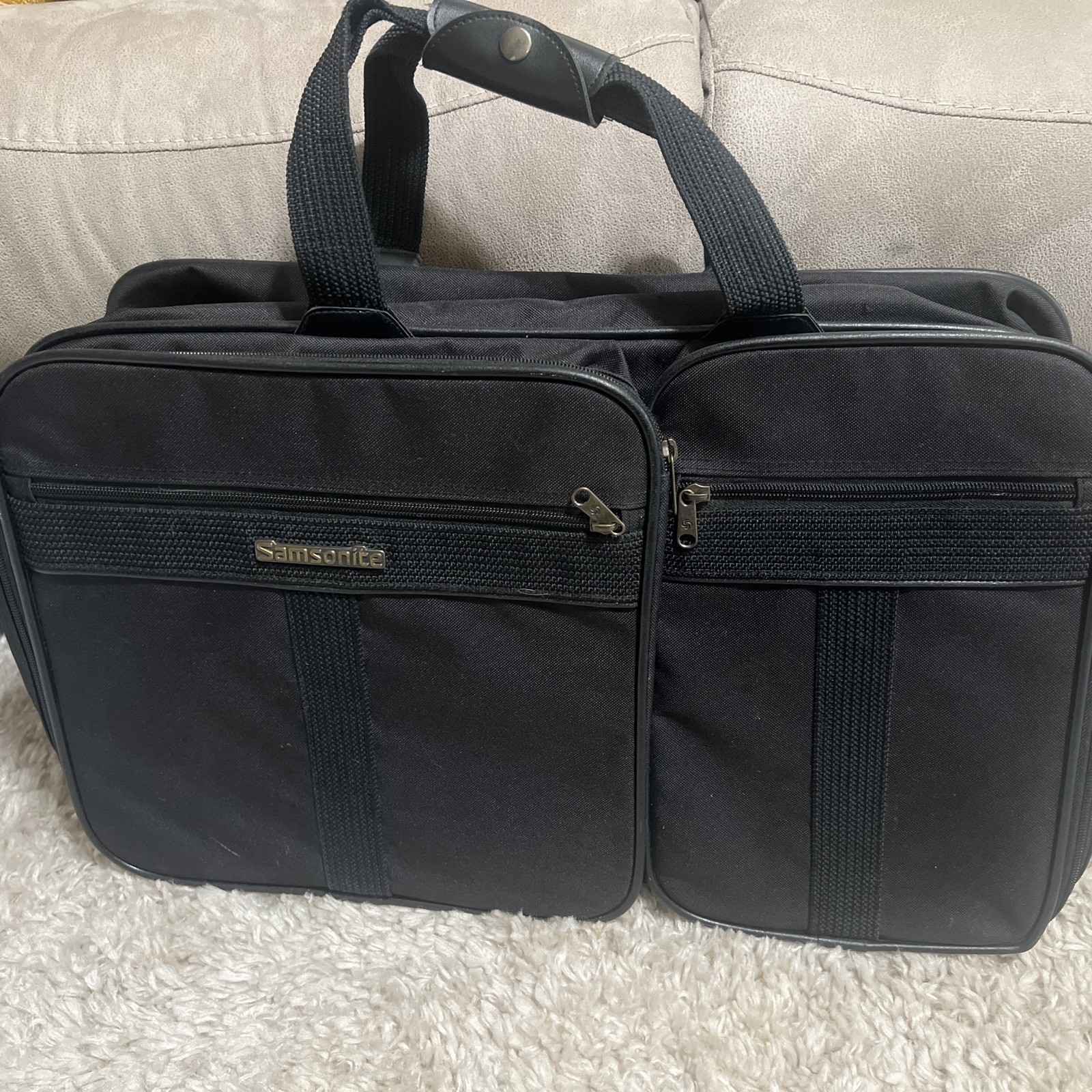 Vintage Samsonite Precedent Carry On Duffle Bag Luggage Front Pockets 21.5” X 13