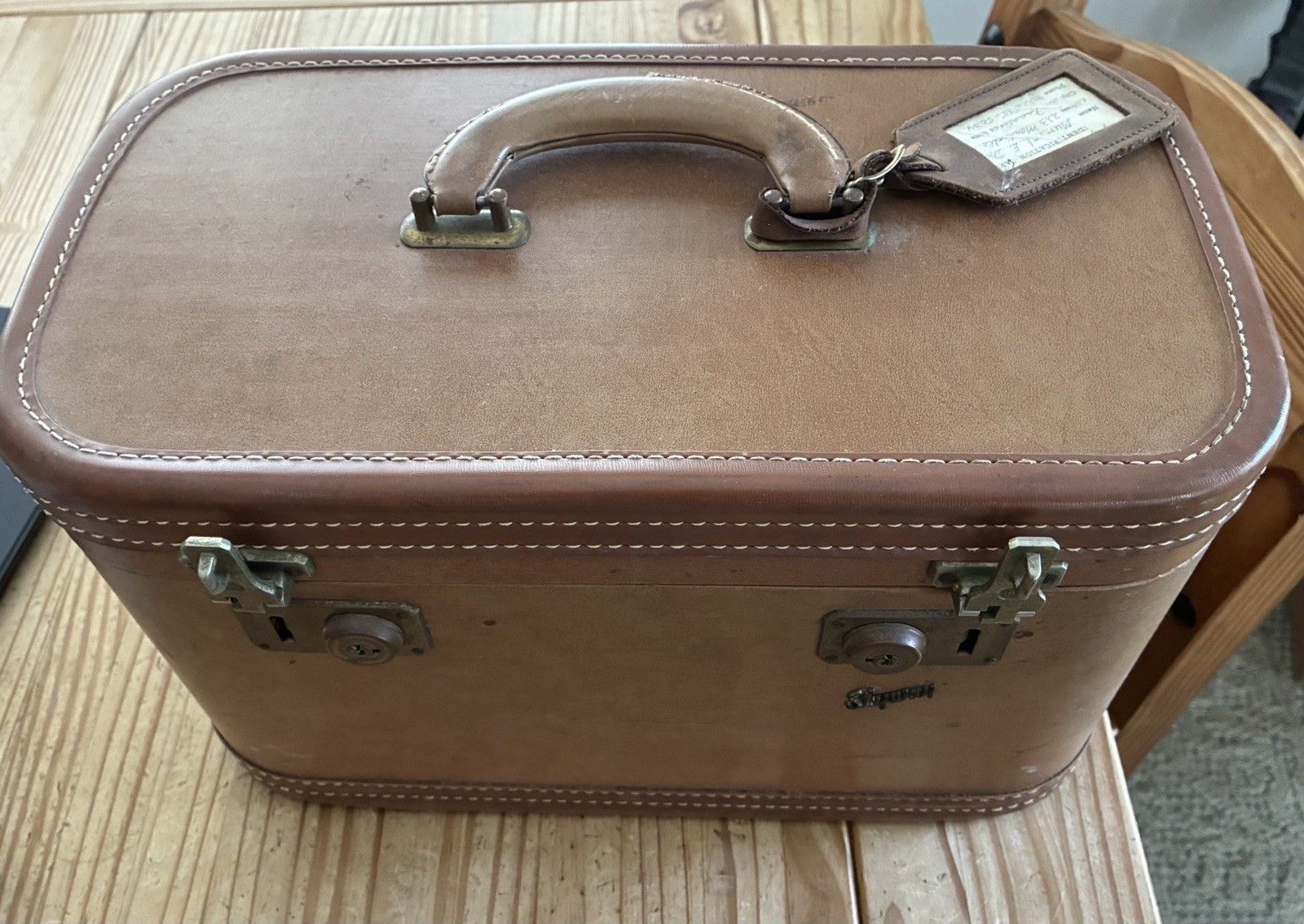 Vintage Skyway Suitcase 50,s Overnight Carry On Hard