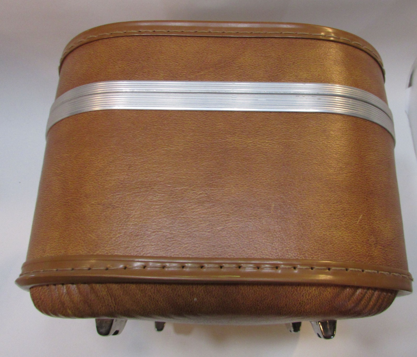 Vintage 1970s Trojan Camel Train Case Makeup Overnight HardShell Suitcase 7x9x13