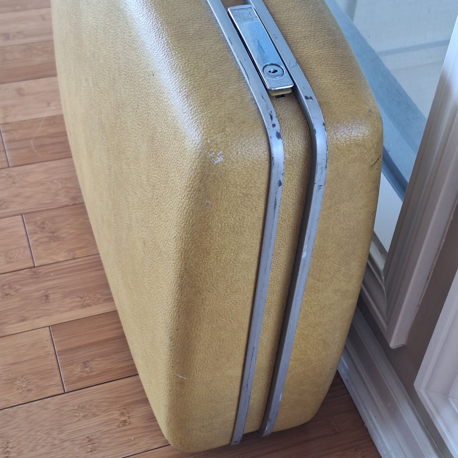 Samsonite Royal Traveller Medalist Luggage Hard Shell Suitcase Mustard Yellow
