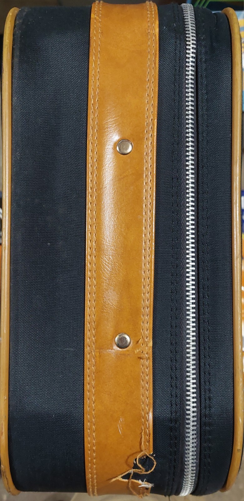 Vintage Suitcase ST-82 An ambassador design 1960’s See Pictures & Description