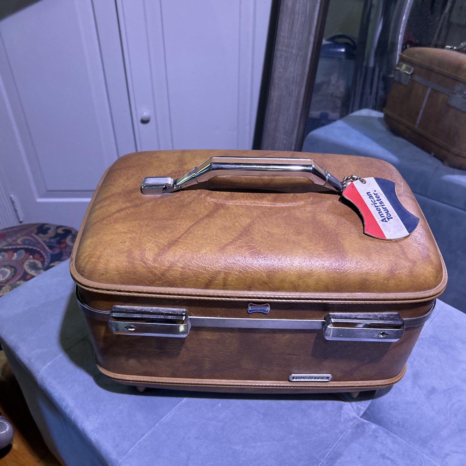 Vintage American Tourister Vanity Travel Train Case 14″ Brown Hard Shell Chrome