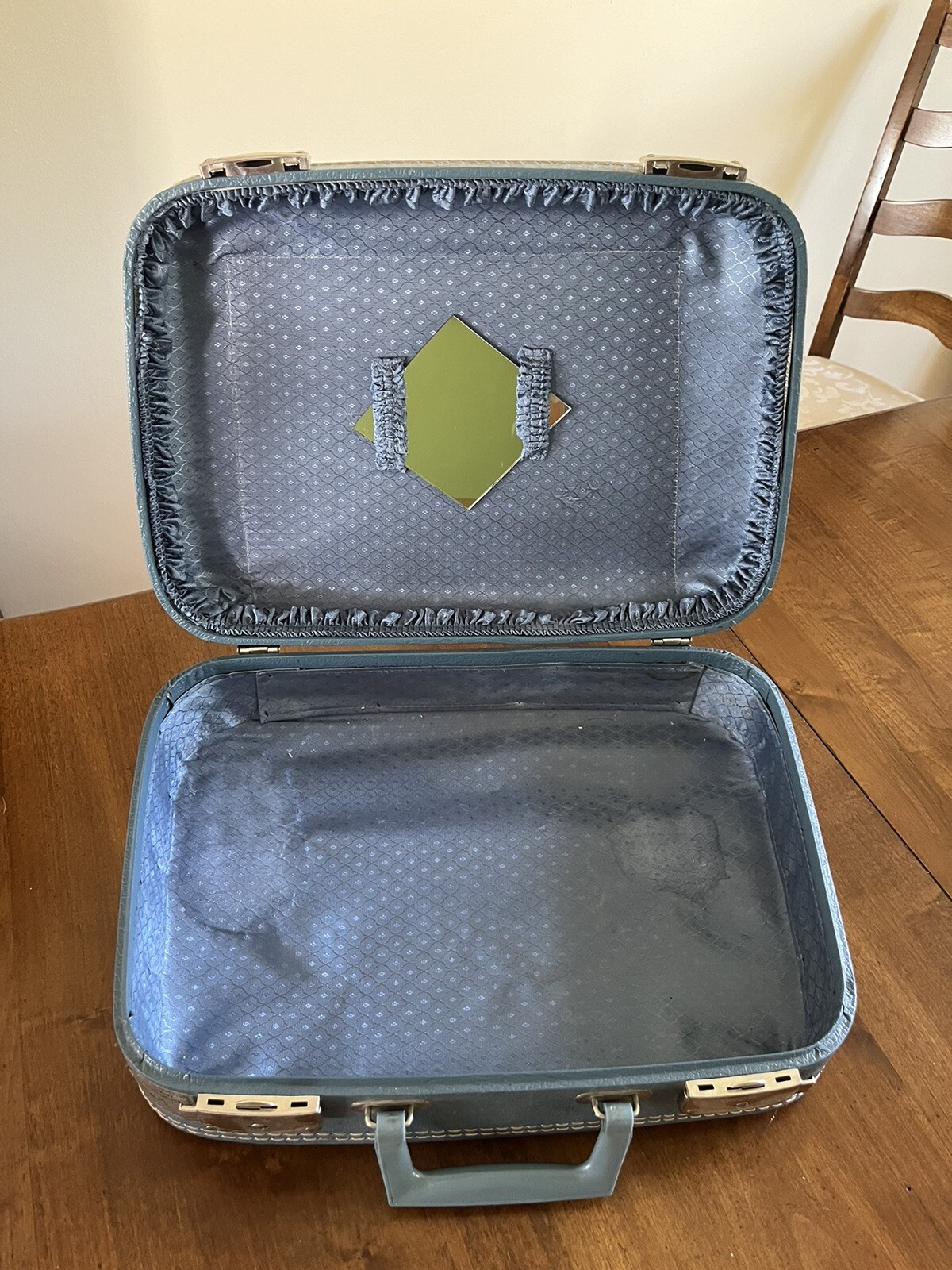 Vtg 16″ Blue Hard Suitcase Travel Carry On Make up Mirror Customs Sticker