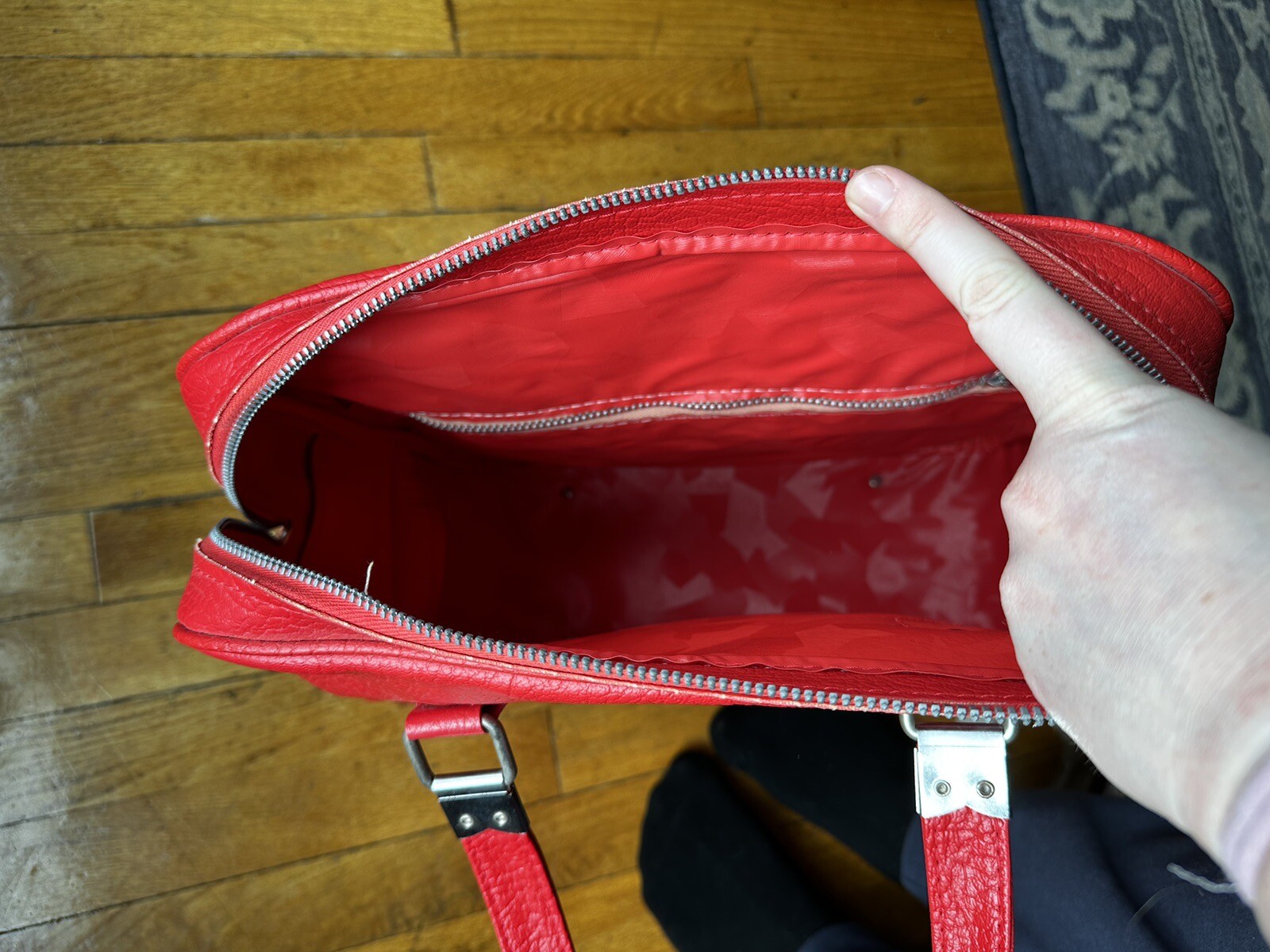 Vintage Sears Women’s Travel Bag Red Leather Double Handles Lined Zipper Closure