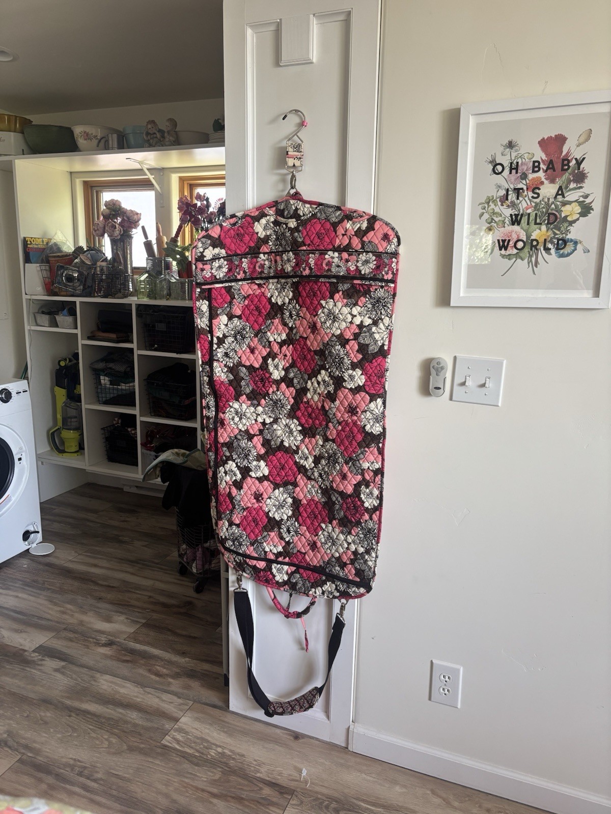 Vera BradleyHanging Garment Bag -Vintage Print Pattern -pristine Condition