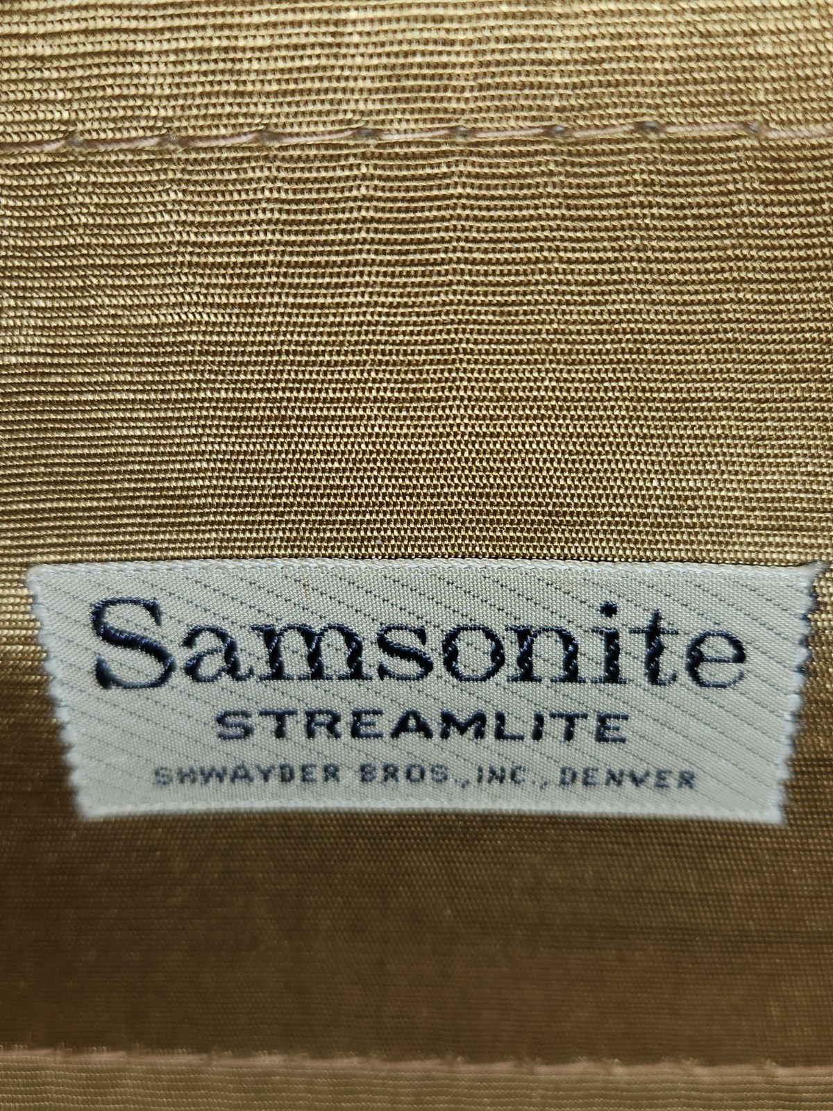 VTG~Samsonite~Shwayder Bros~Streamlite~Hard Side~Suitcase~Saddle Tan~26″~NO KEY