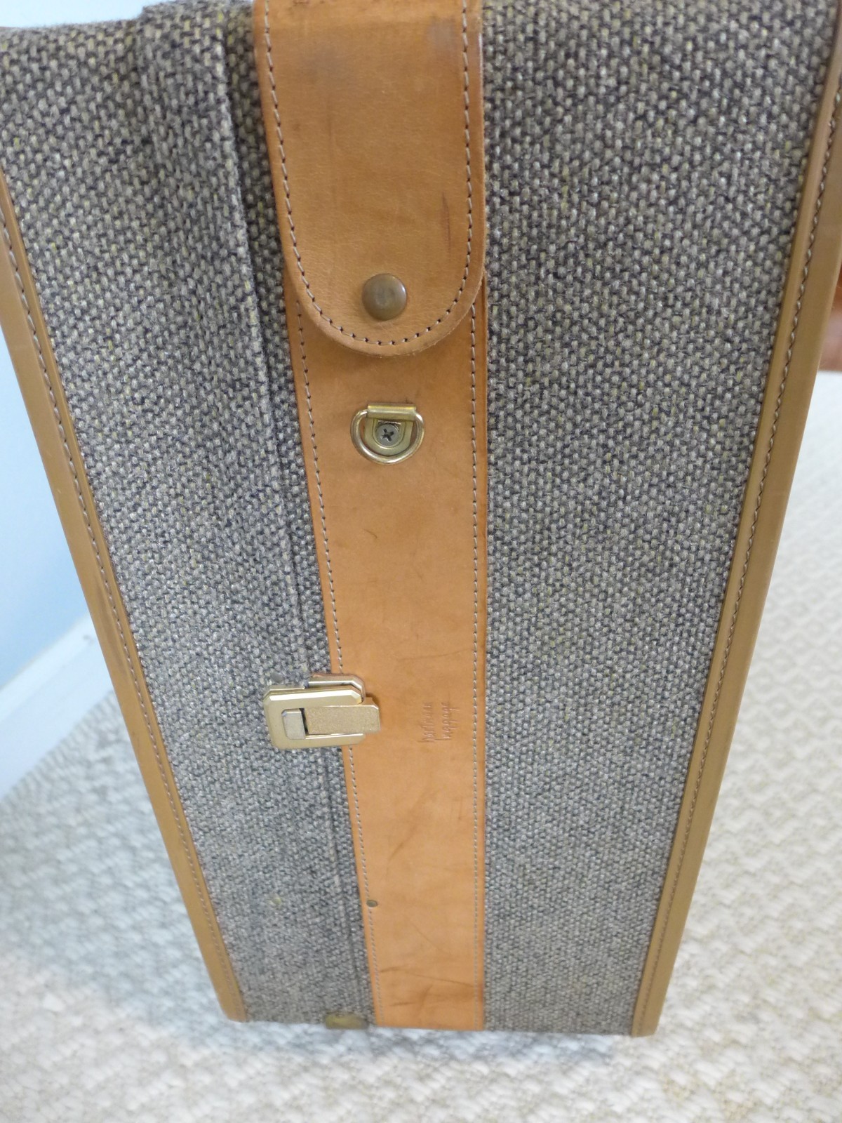 Vintage 32 Inch Hartmann Pullman Tweed Leather Rolling Suitcase Toile Lining XL