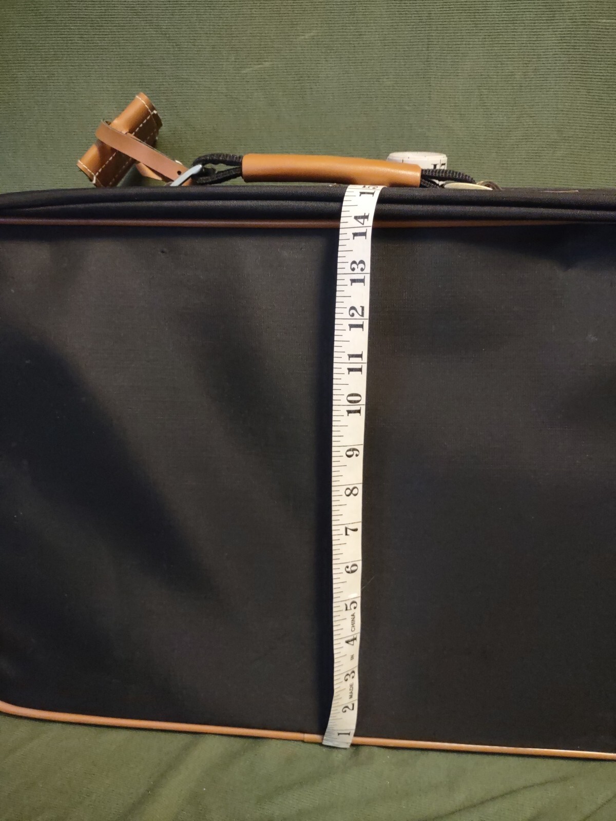 Vintage Oscar De La Renta Black Luggage Brown Leather 21×15 Taiwan Suitcase