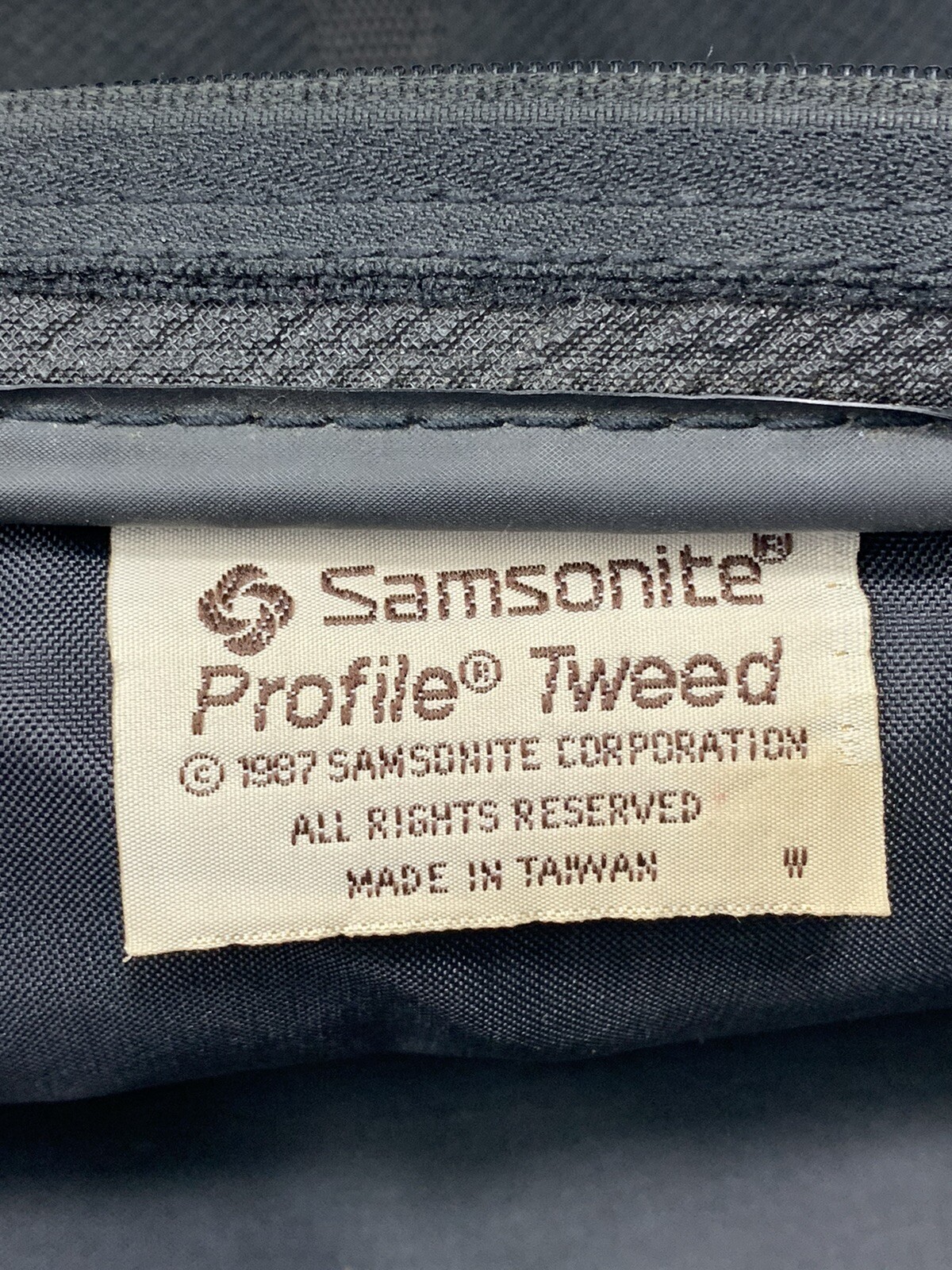 Vintage Samsonite Tweed Luggage Black Shoulder Messenger Bag 12 x 12 (Black)