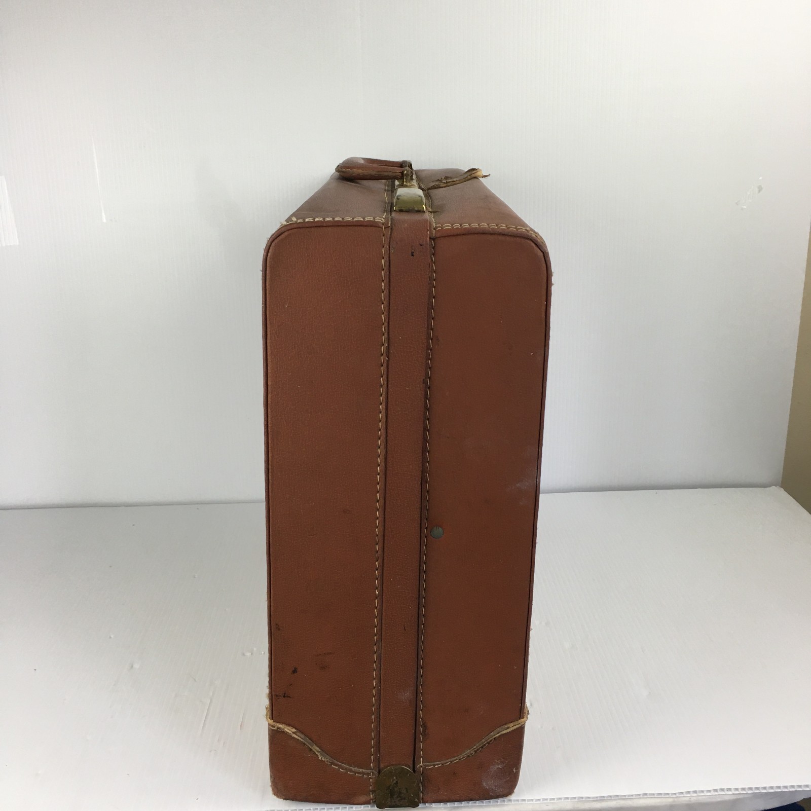 1950s Large College Luggage Suitcase Brown Manchester 24x18x7