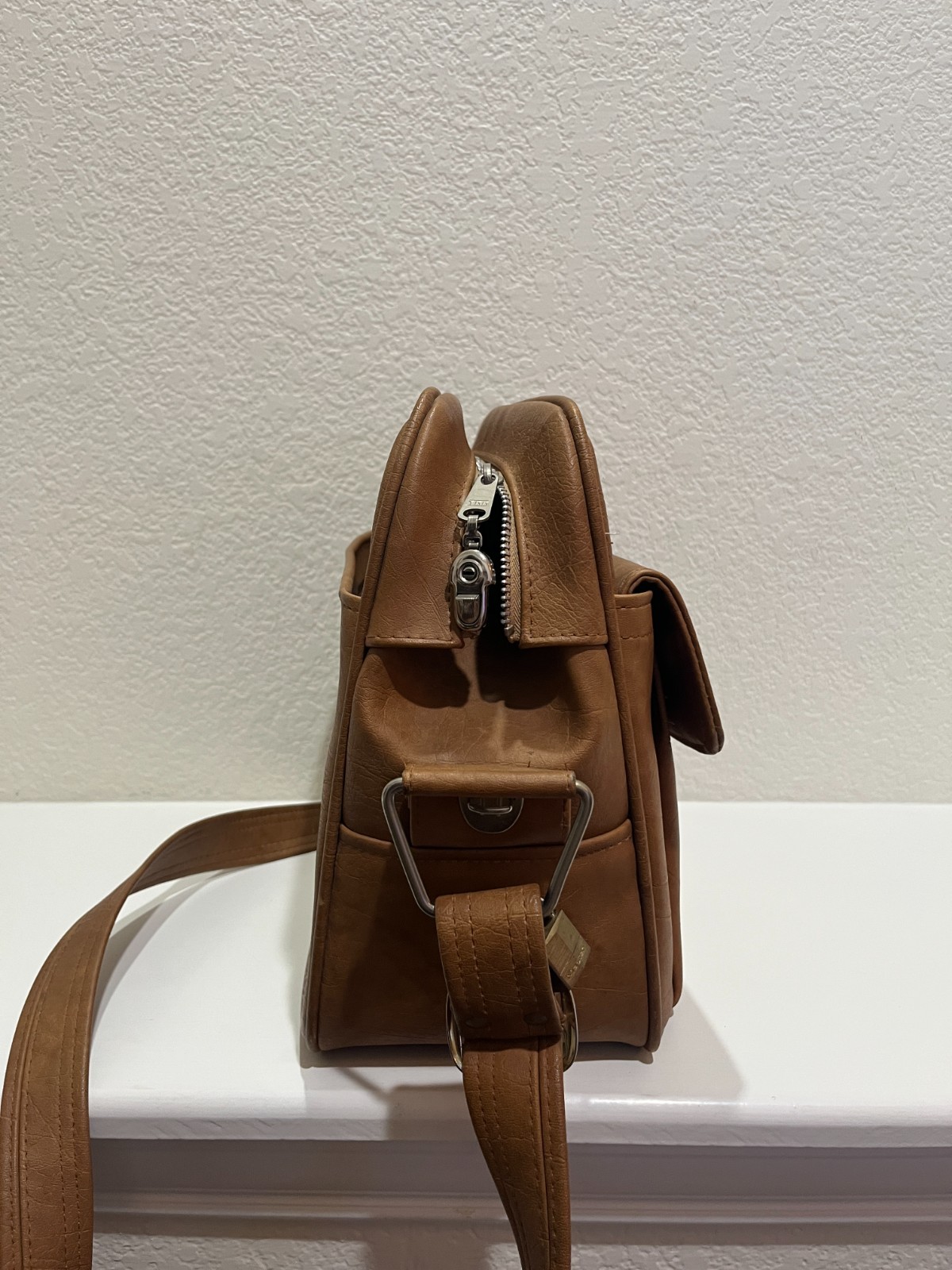 Vintage Samsonite Profile Brown Faux Leather Shoulder Carry On Bag