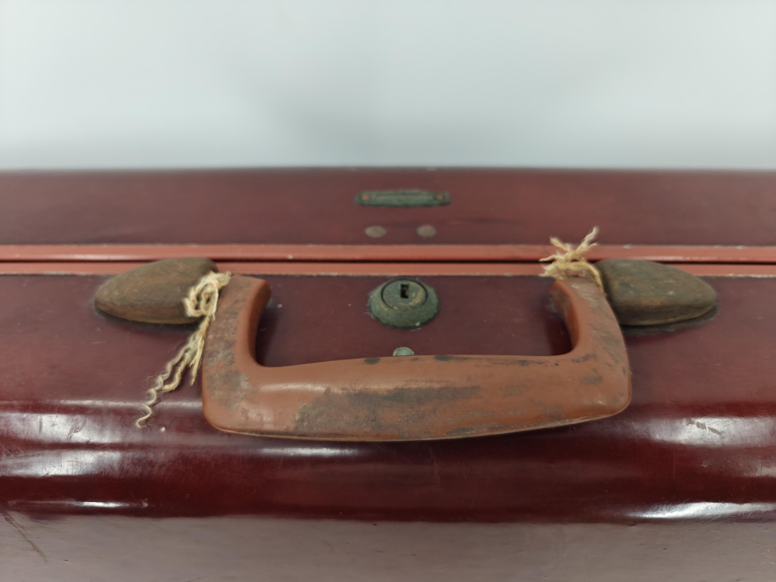 Vintage 50s Samsonite Hard Sided Suitcase Burgundy Red Shwayder Bros Denver Key