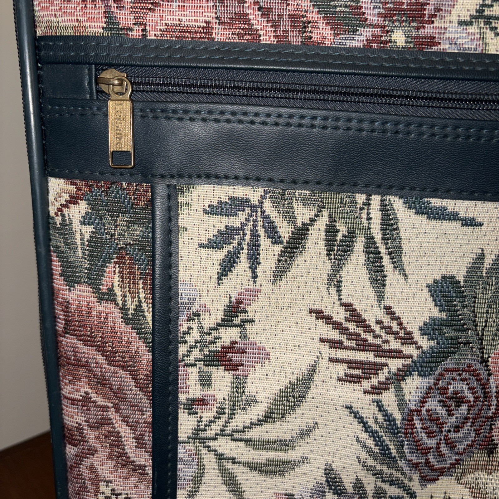 Vintage Leisure Luggage Beautiful Canvas Floral Forest Green Trim Carry On Rolls