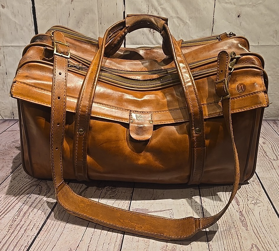 Vintage Hartmann 747 Suit-O-Matic 100% Belting Belted Leather Luggage – 20x13x9″