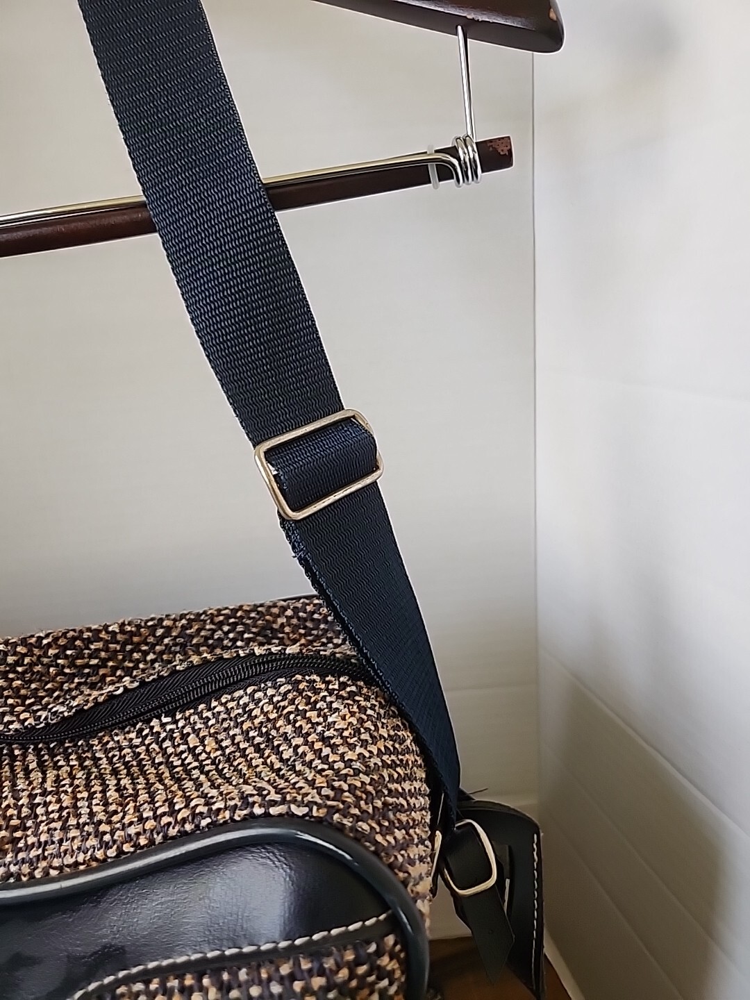 Jordache Vintage Brown/Black Tweed Travel Bag Luggage Minimalist Weekender