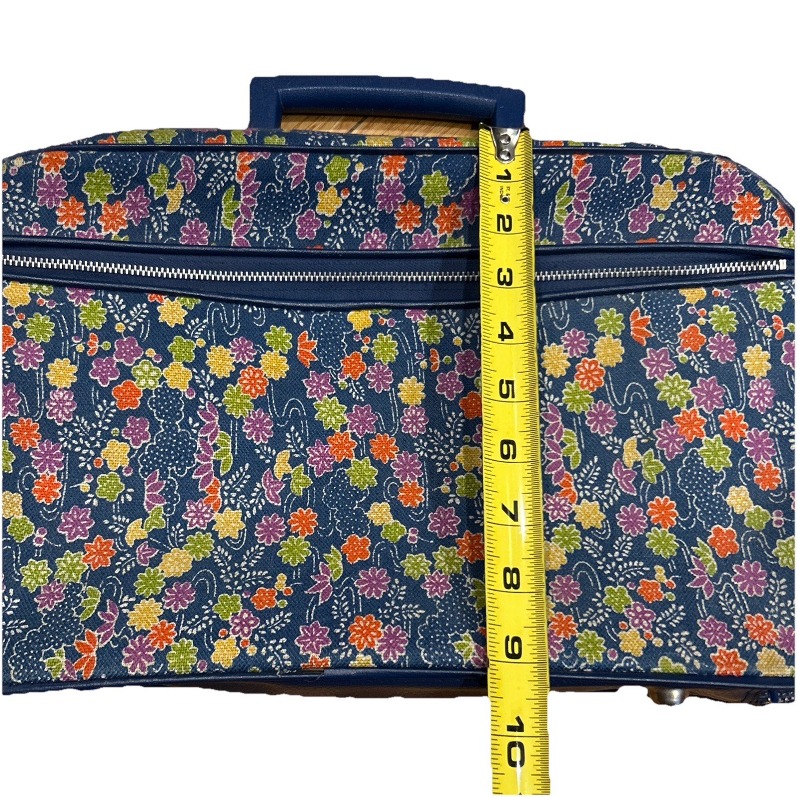 VINTAGE BANTAM TRAVELWARE OVERNIGHT SUITCASE – BLUE WITH FLORAL DESIGN