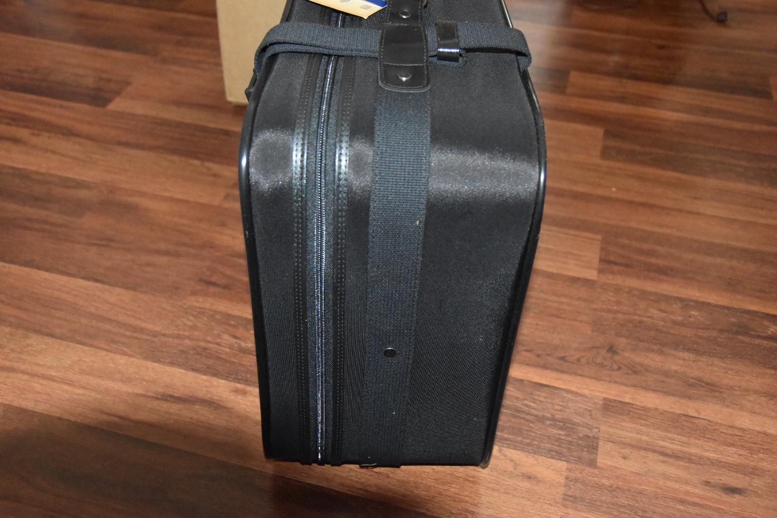 NEW VINTAGE 1980s Samsonite Kicks Traveler 24 Luggage Suitcase NWT & BOX Black