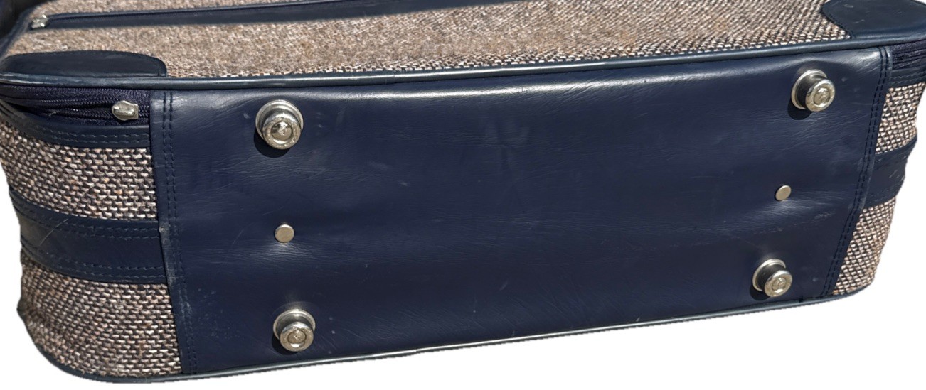 Vintage Leisure Suitcase
