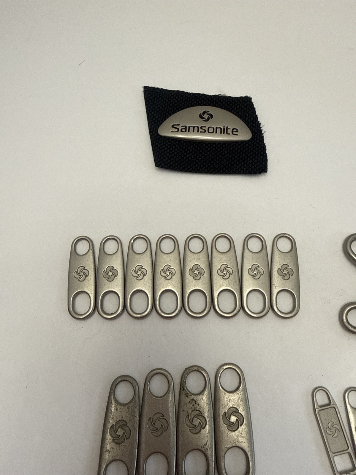 Universal Samsonite Zipper Pull 14 Sliders For Luggage/backpack Zipper And Hook