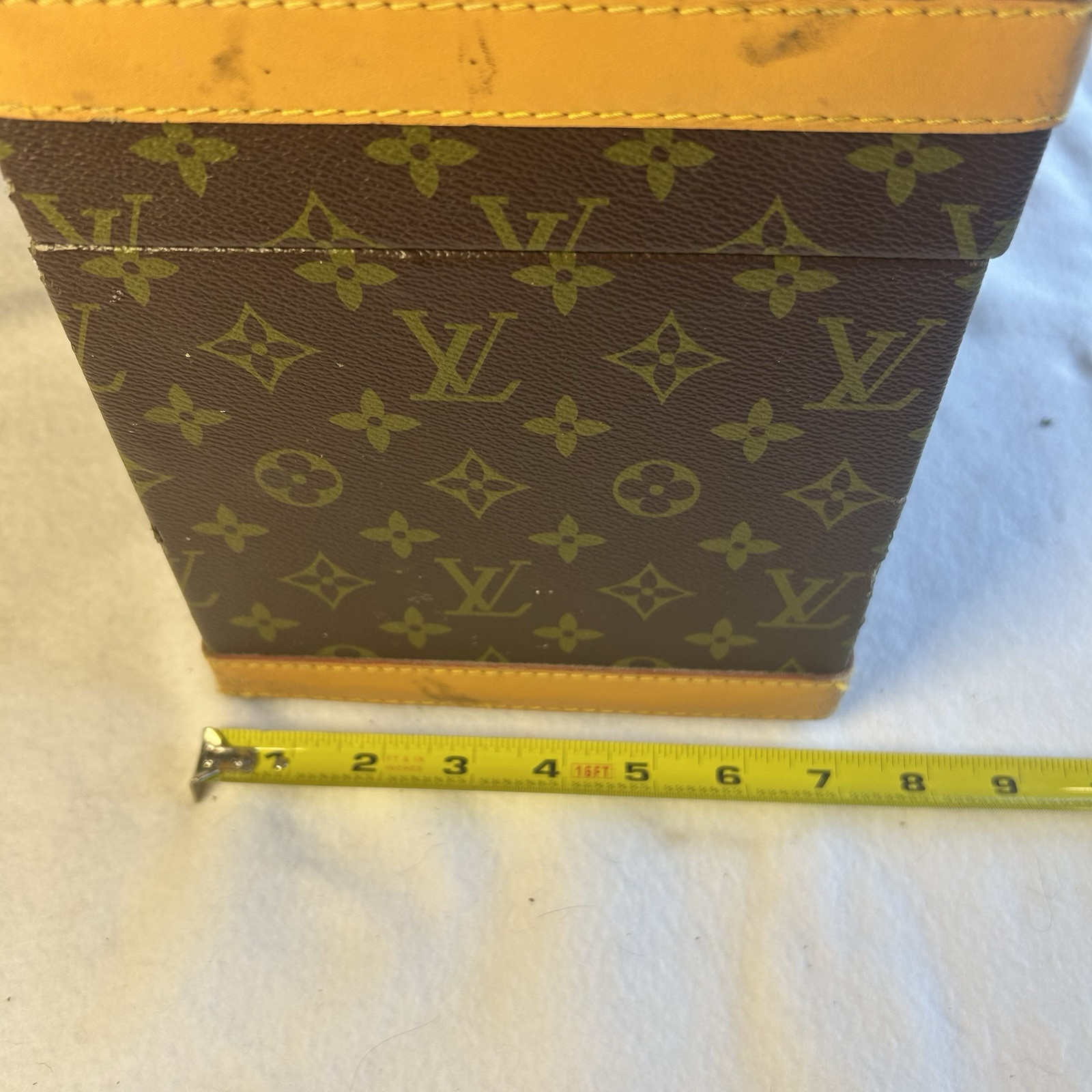 LOUIS VUITTON Vintage Monogram Cosmetic Box Trunk Bag Locks Handle Mirror