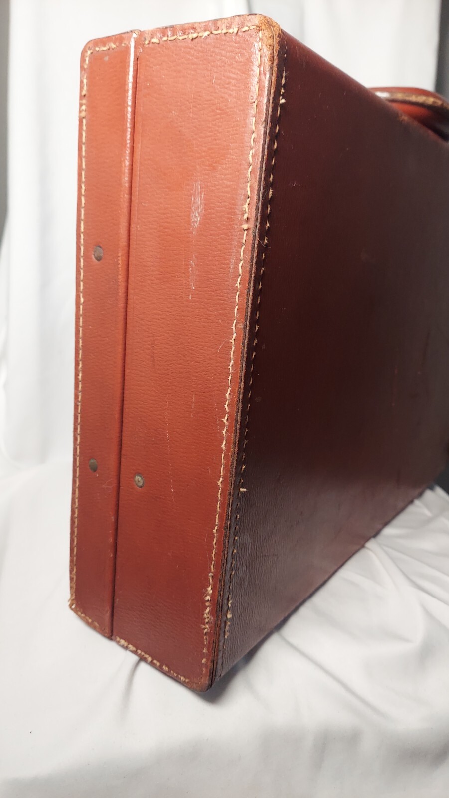Vintage American Voyager New York Hardside Briefcase 22.5×17.5×7″ Brown