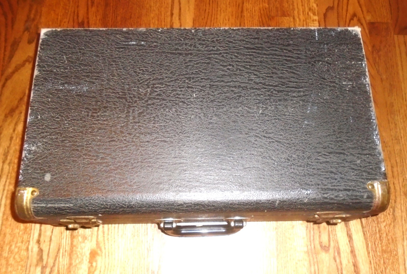 Rare Vintage 21” Suitcase Cardboard Metal Corners Bakelite Handle Locks Work