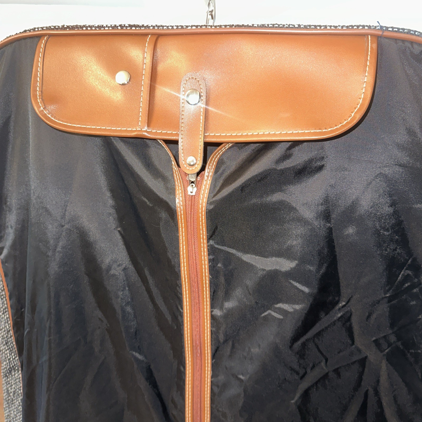 VTG Grand Plaza Suit Suitcase Travel Bag Great Condition See Photos