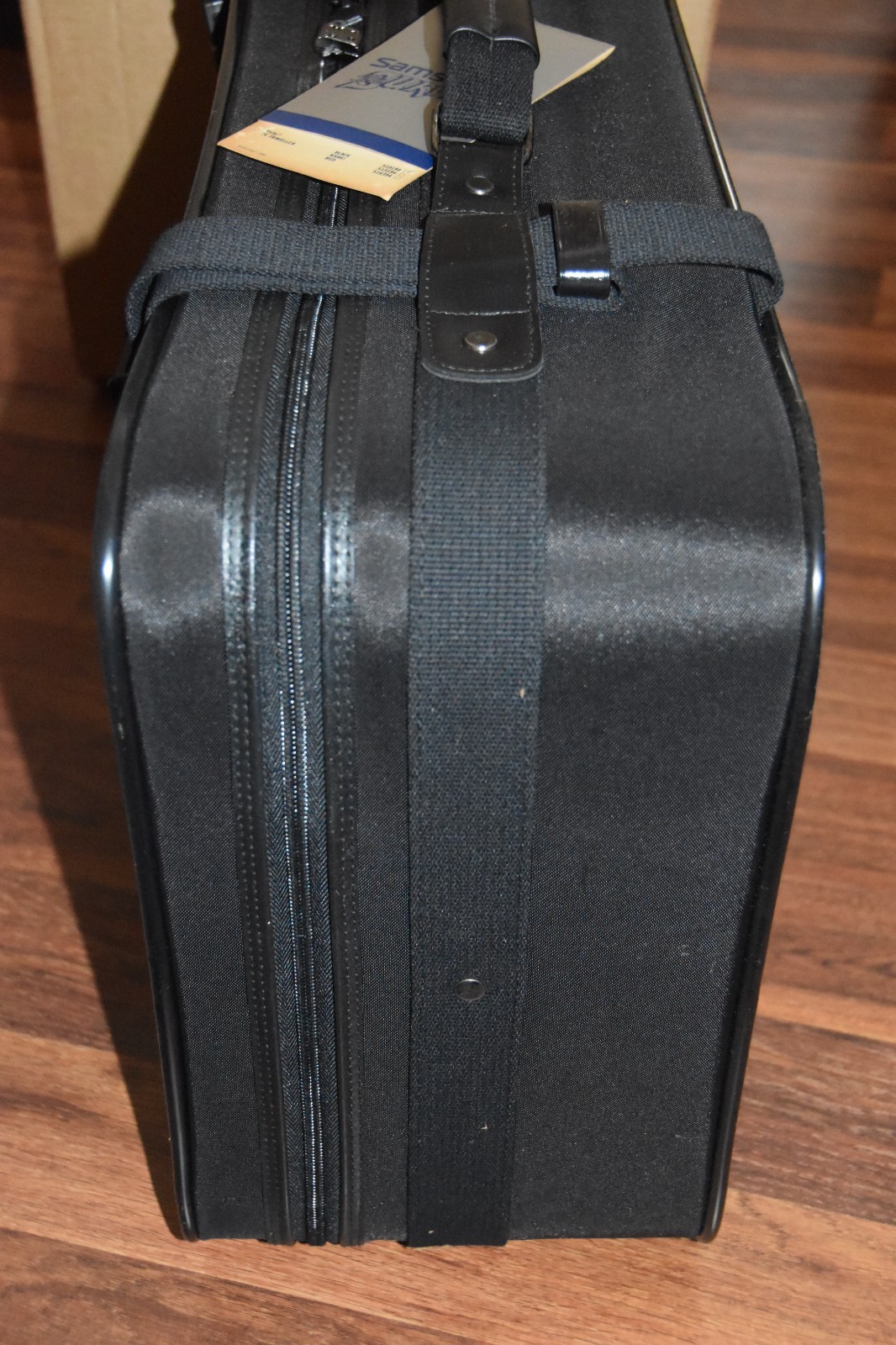 NEW VINTAGE 1980s Samsonite Kicks Traveler 24 Luggage Suitcase NWT & BOX Black