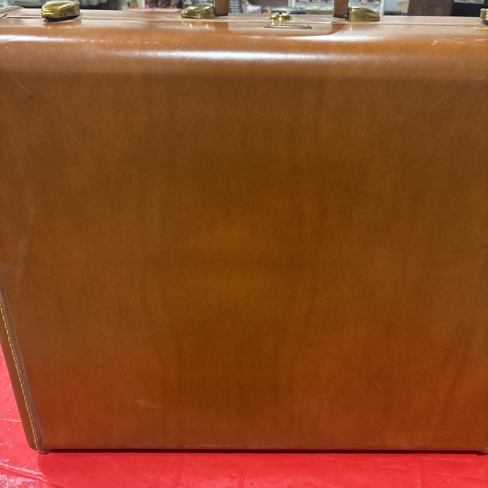 Vintage Samsonite Shwayder Bros. Saddle Tan Hardshell Suitcase Style 4651 W/ Key