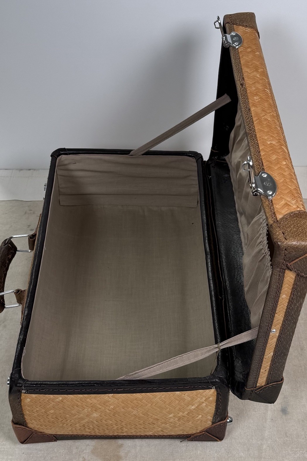 Vintage 1960s Woven Rattan Bamboo Suitcase w/ Keys Leather Trim Mid Century Mod