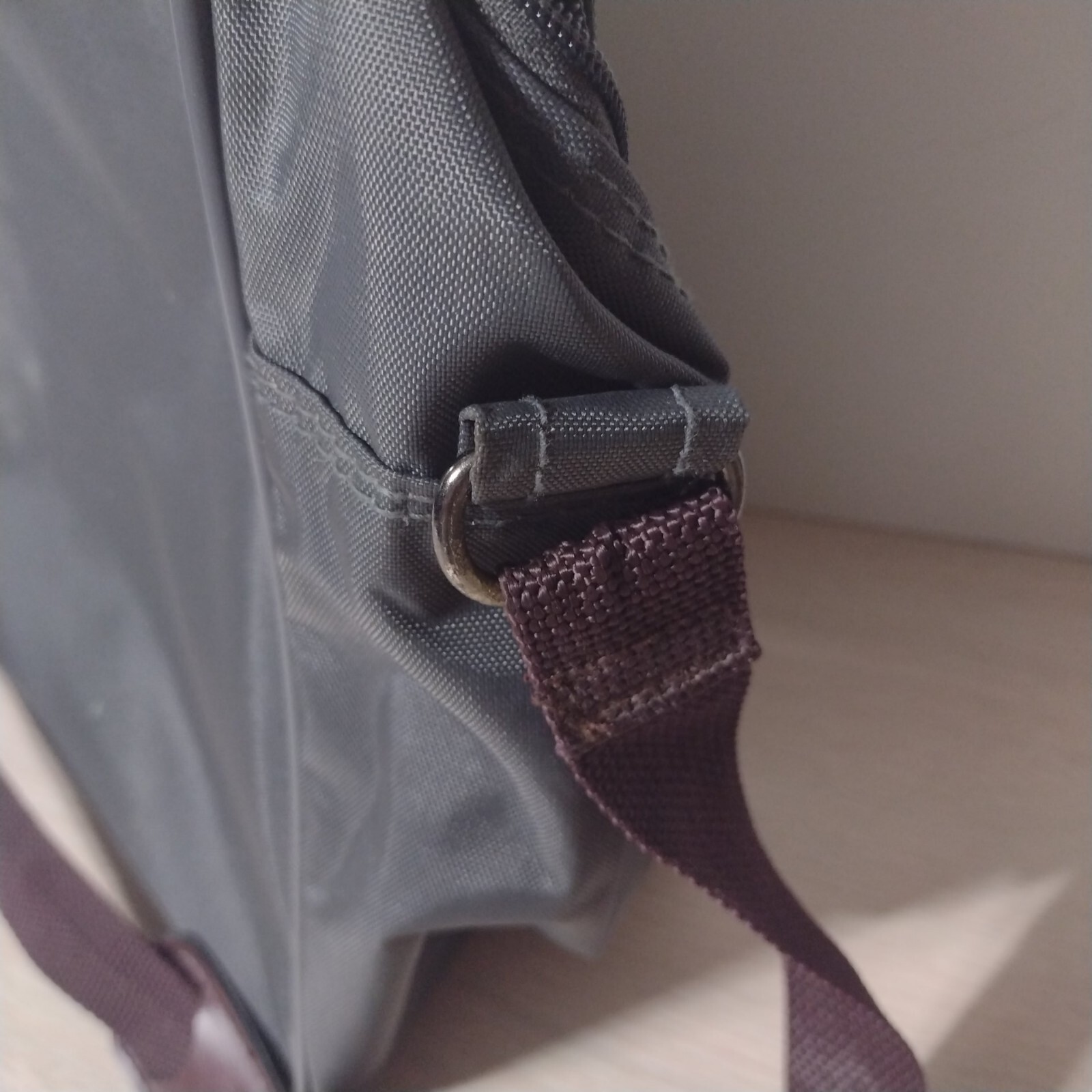 Samsonite Amherst 701 Gray and Plum Nylon Shoulder Bag Vintage 1989