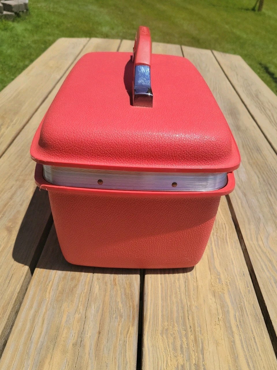 Vintage Pink Samsonite Silhouette Train Makeup Luggage Case Kitchy Make Up