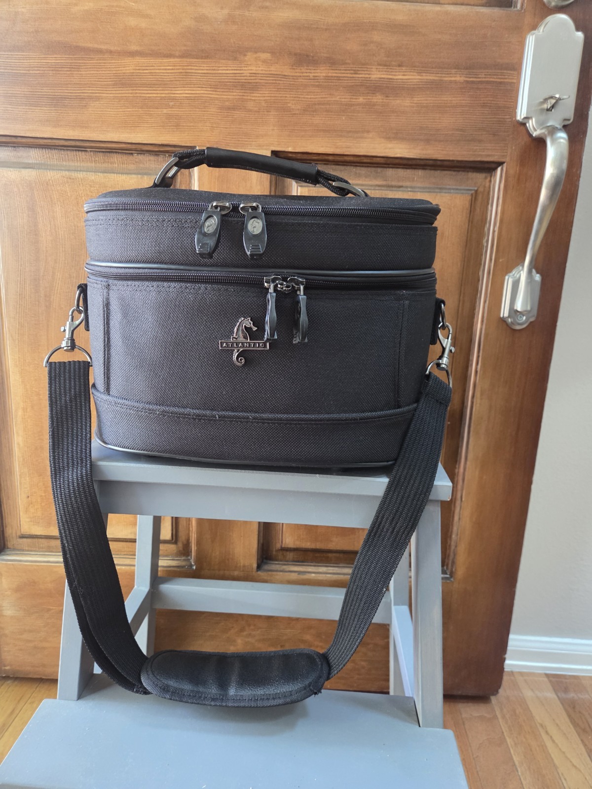 Vtg Black Atlantic Luggage Train Cosmetic Cabin Personal Item Trolly Strap EUC