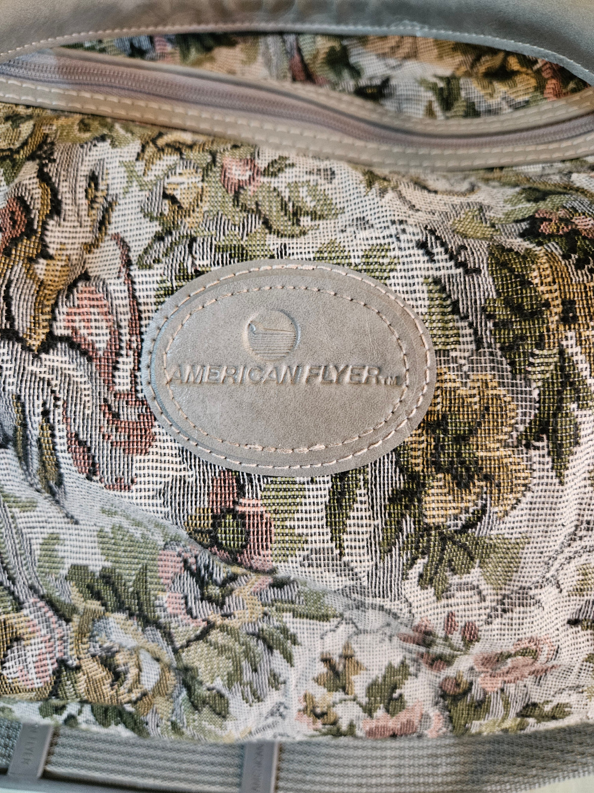 Vtg American Flyer Very Large Travel Tote Gym Bag Fabric Tapestry Gray Floral