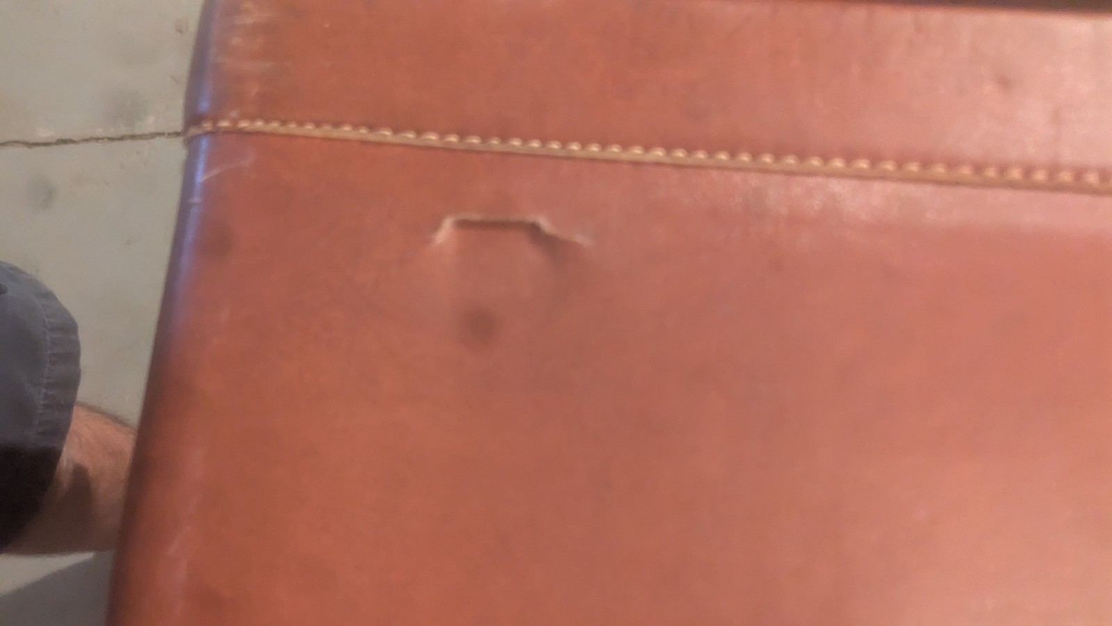 Vintage ANTOSEK TRAVEL SUITCASE Brown Leather & Brass 22x18x8″ USA