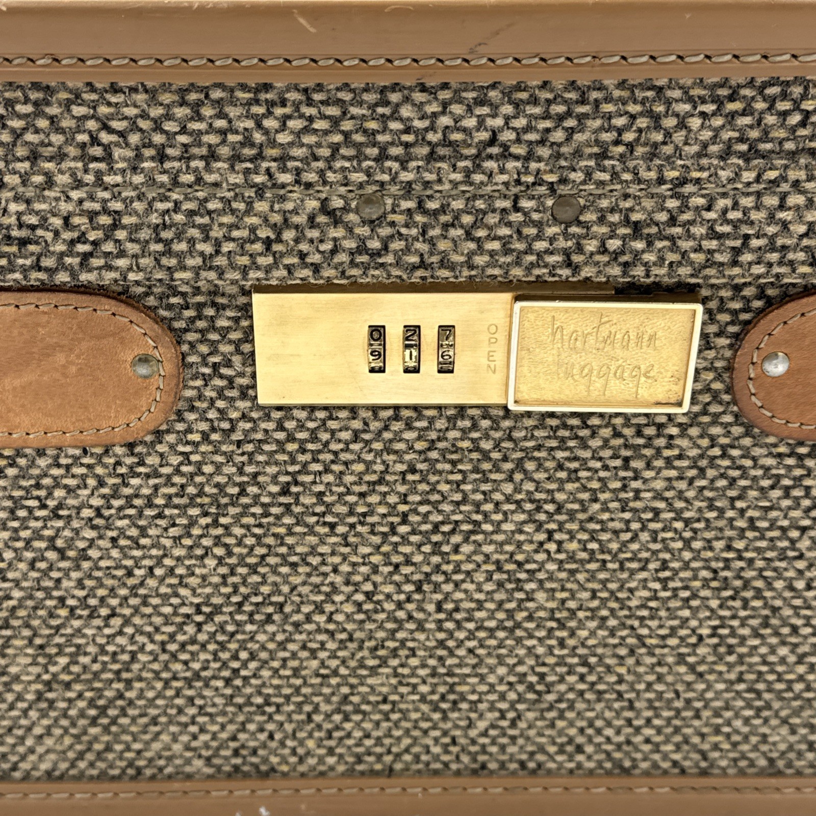 Vintage Hartmann Luggage Leather Train Case Hard MakeUp Cosmetic Case w Code