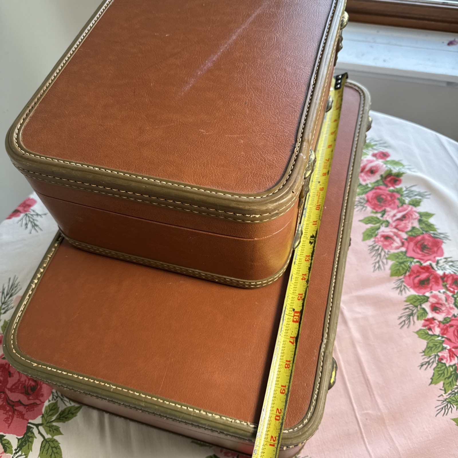 Set 2 Vintage OSHKOSH Luggage Brown w/ Shiny Copper Lining Train Case & Suitcase