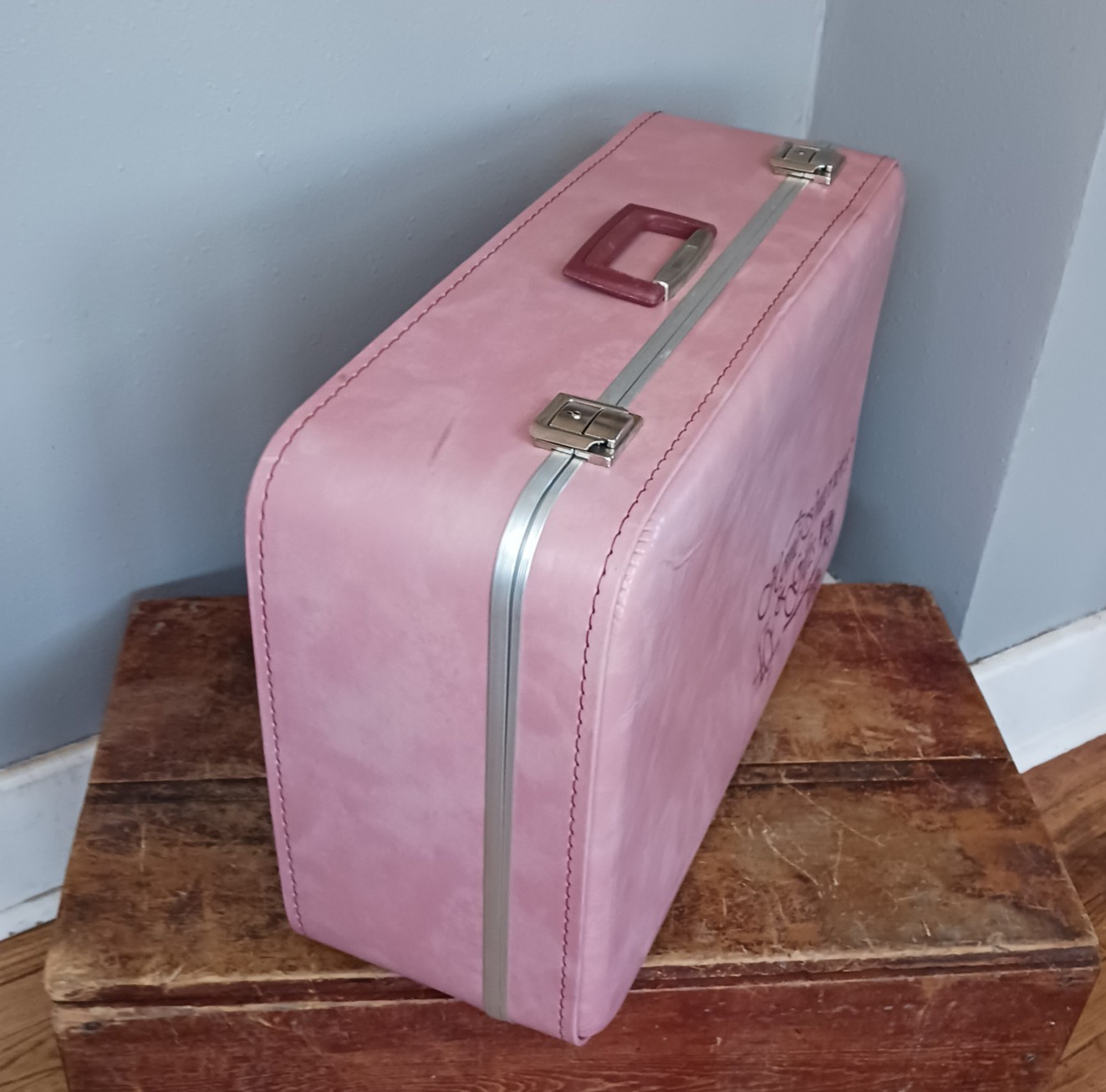 Vintage 1997 Home Interiors & Gifts 40th Anniversary Rep Suitcase Luggage