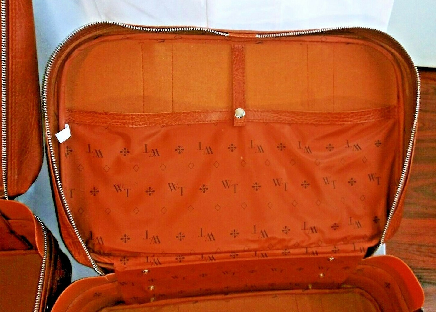 Vintage Suitcase Kit Ellegant Luggage World Traveler Rare 2 Pieces Excellent.