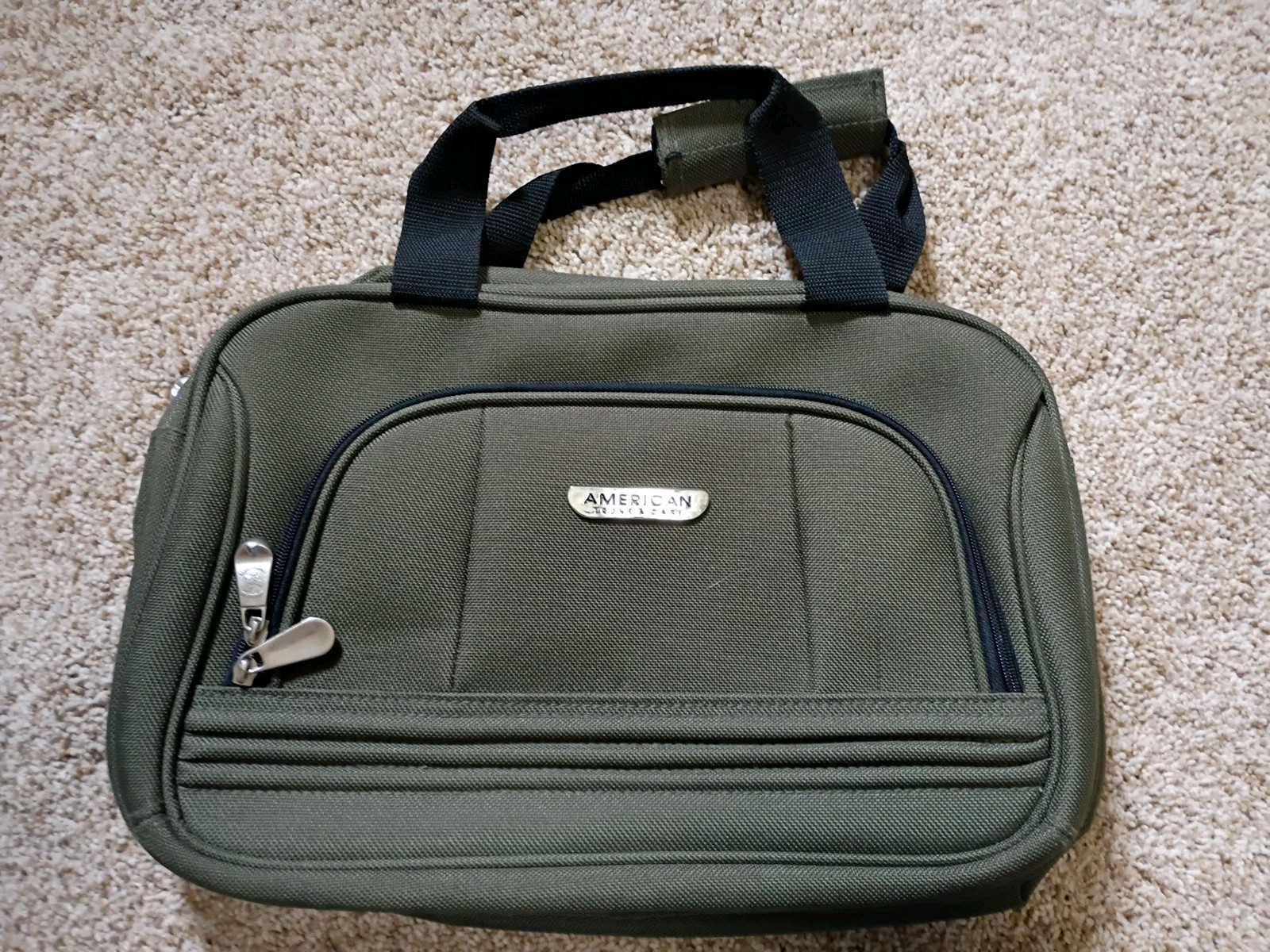 Green American Trunk and Case Travel Bag (NEW)