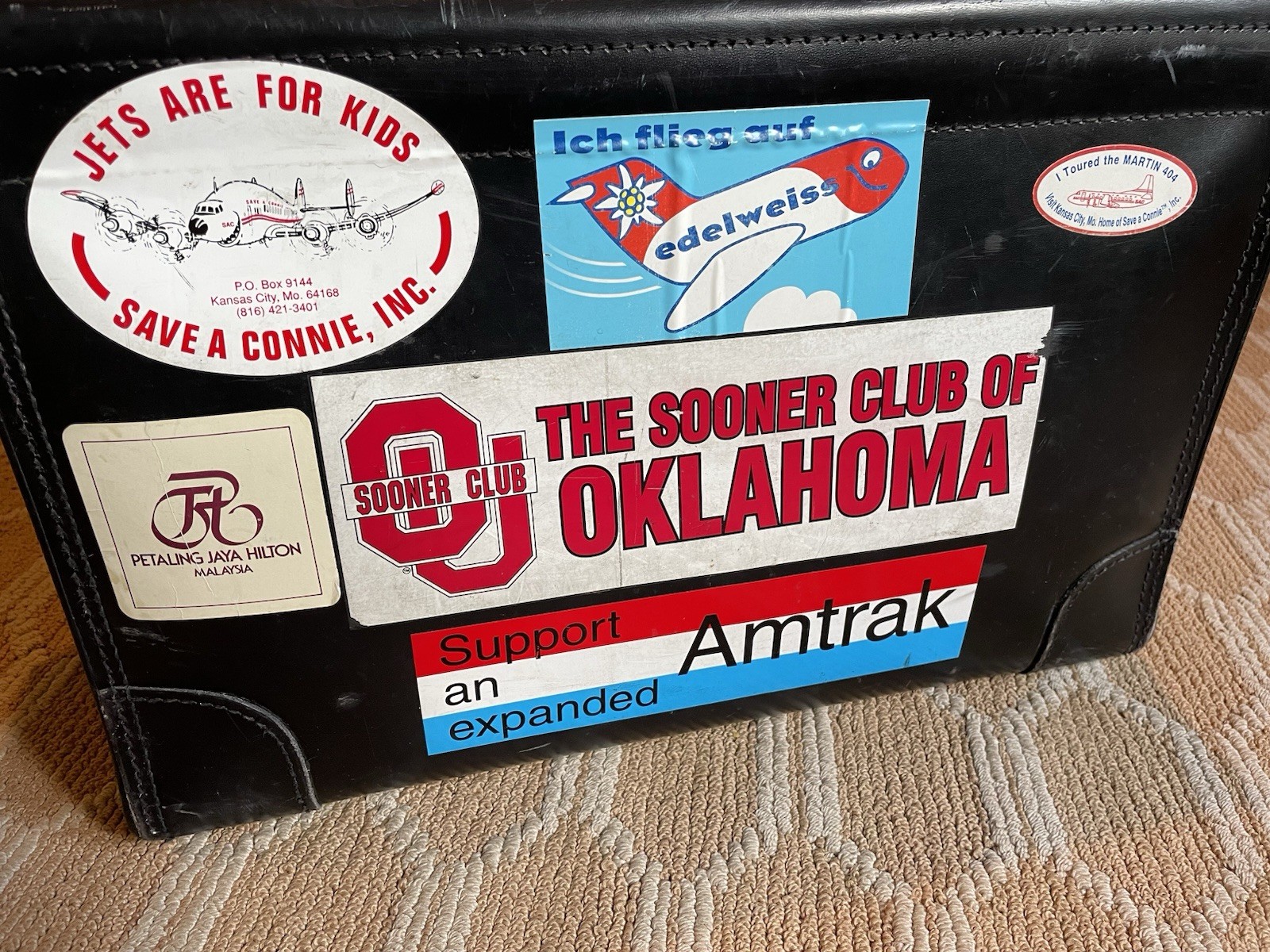 VTG Pilots Travel Case Attache Briefcase Federal Airline Train STICKERS Read
