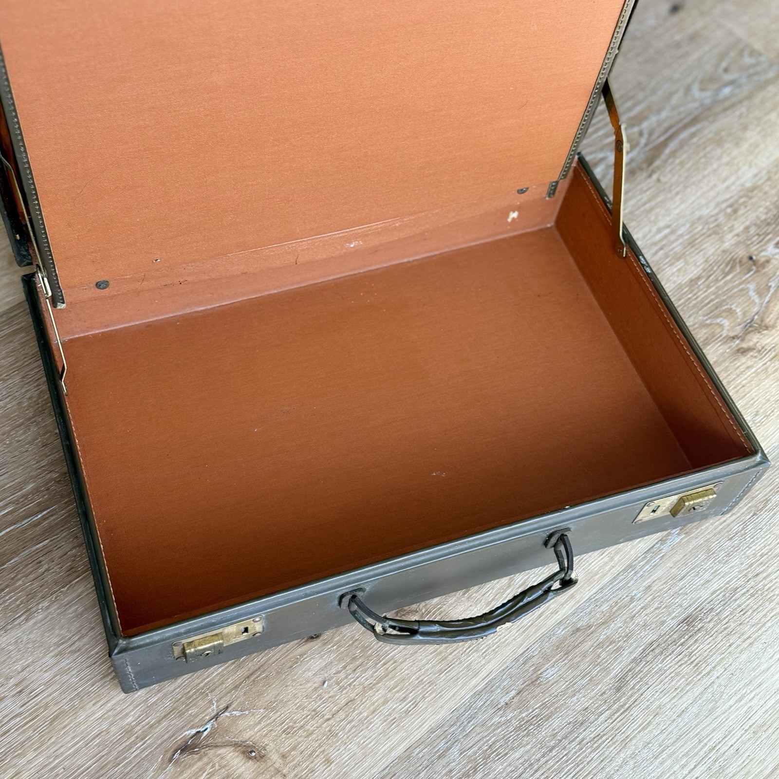 Vintage Flitecrest Leather Attache Case Made USA Presto Latch Briefcase