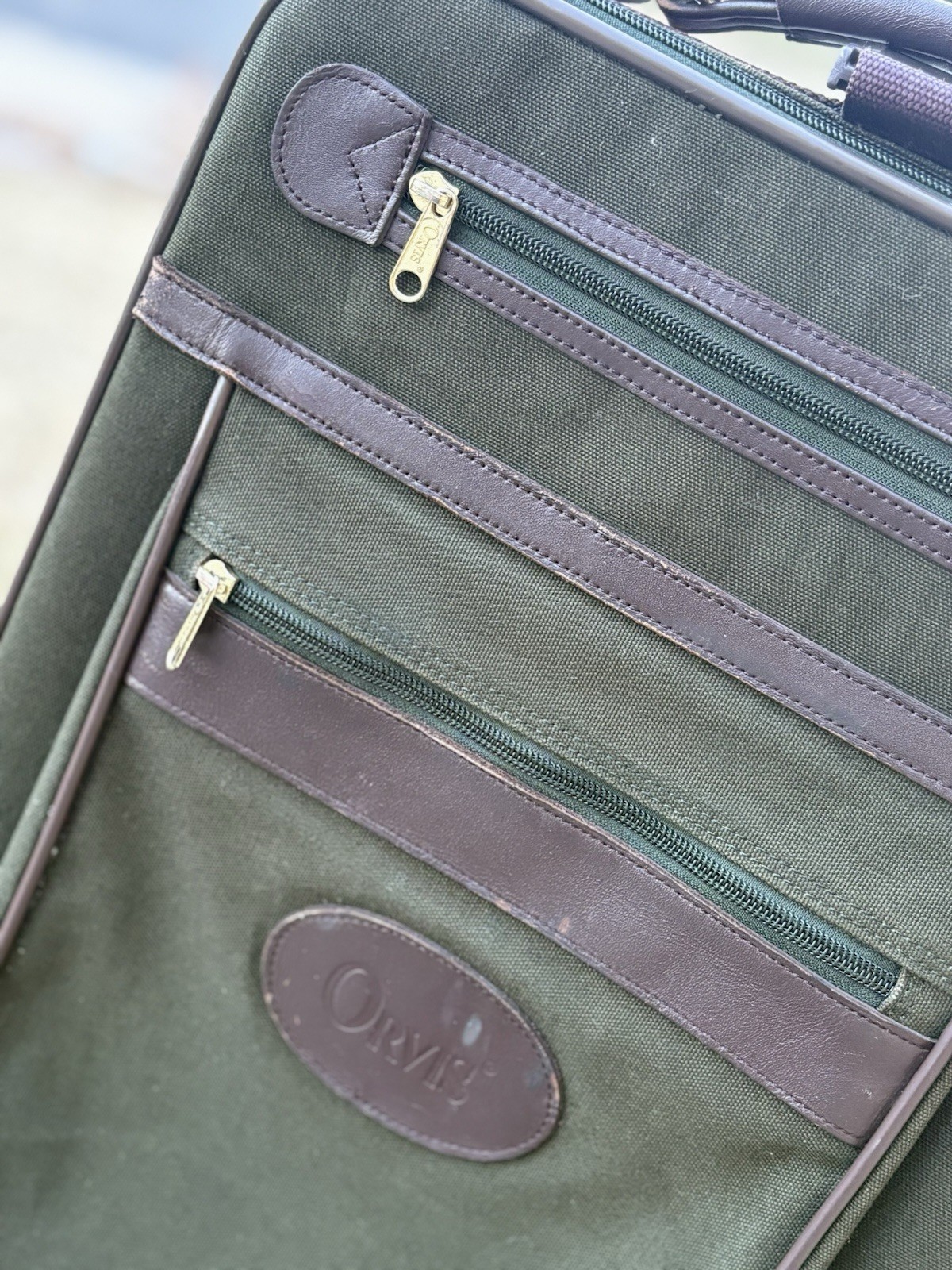 Vintage Orvis Battenkill Luggage Bag Rolling Suitcase Upright Carry On Green 22”