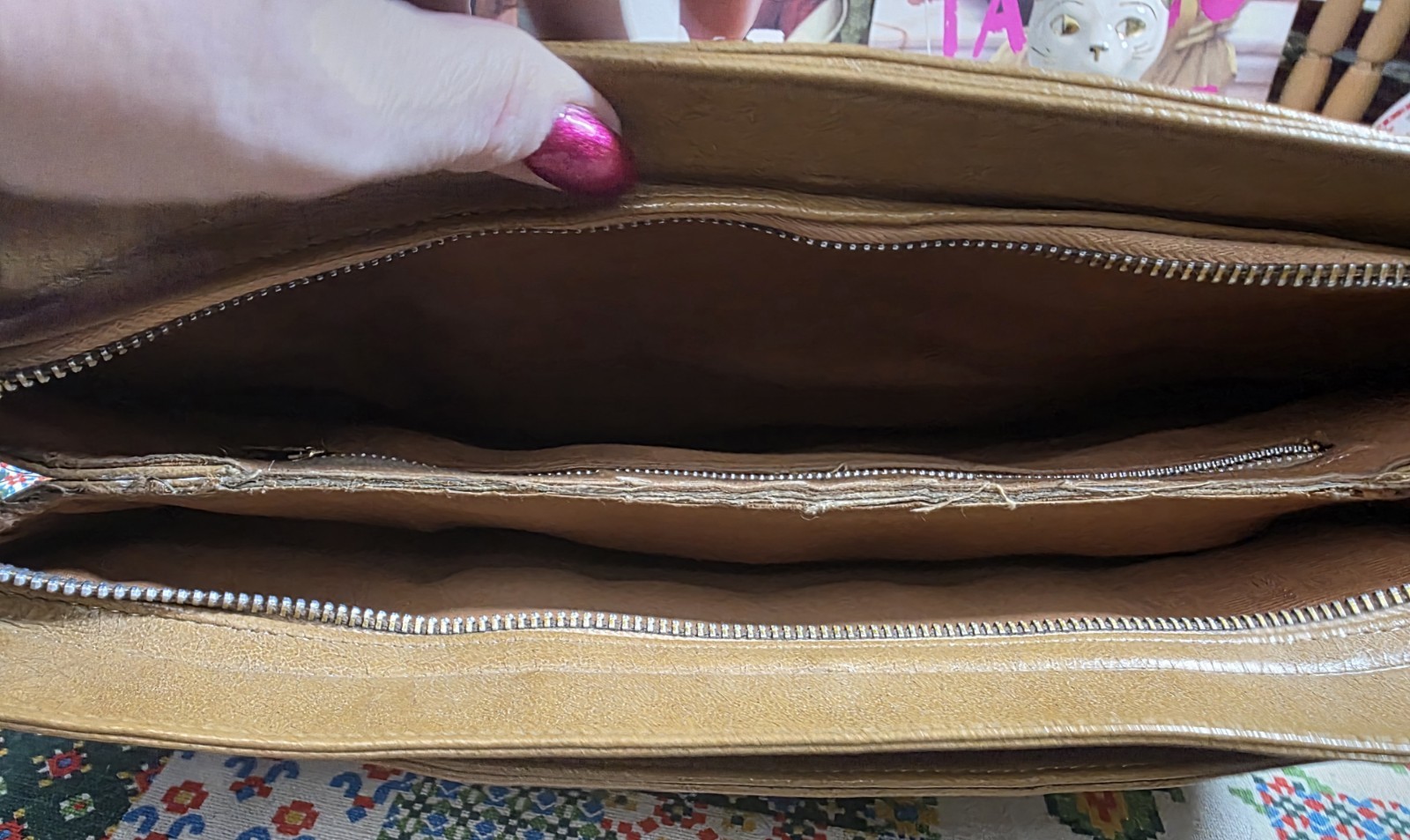 Vintage Brown Leather Briefcase 14 ×10 Needs Conditioned Adjustable Handles